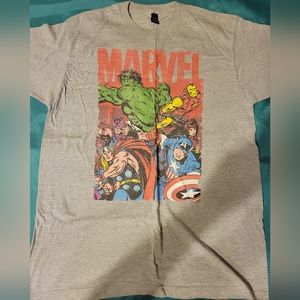 Brand new size large tee marvel in gray.